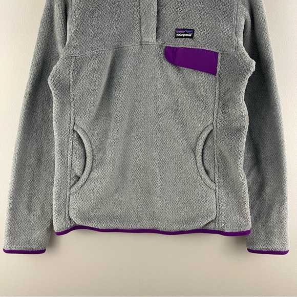 PATAGONIA Light Grey Purple Women’s Re-Tool Snap-T Turtleneck Fleece Pullover - Picture 5 of 11